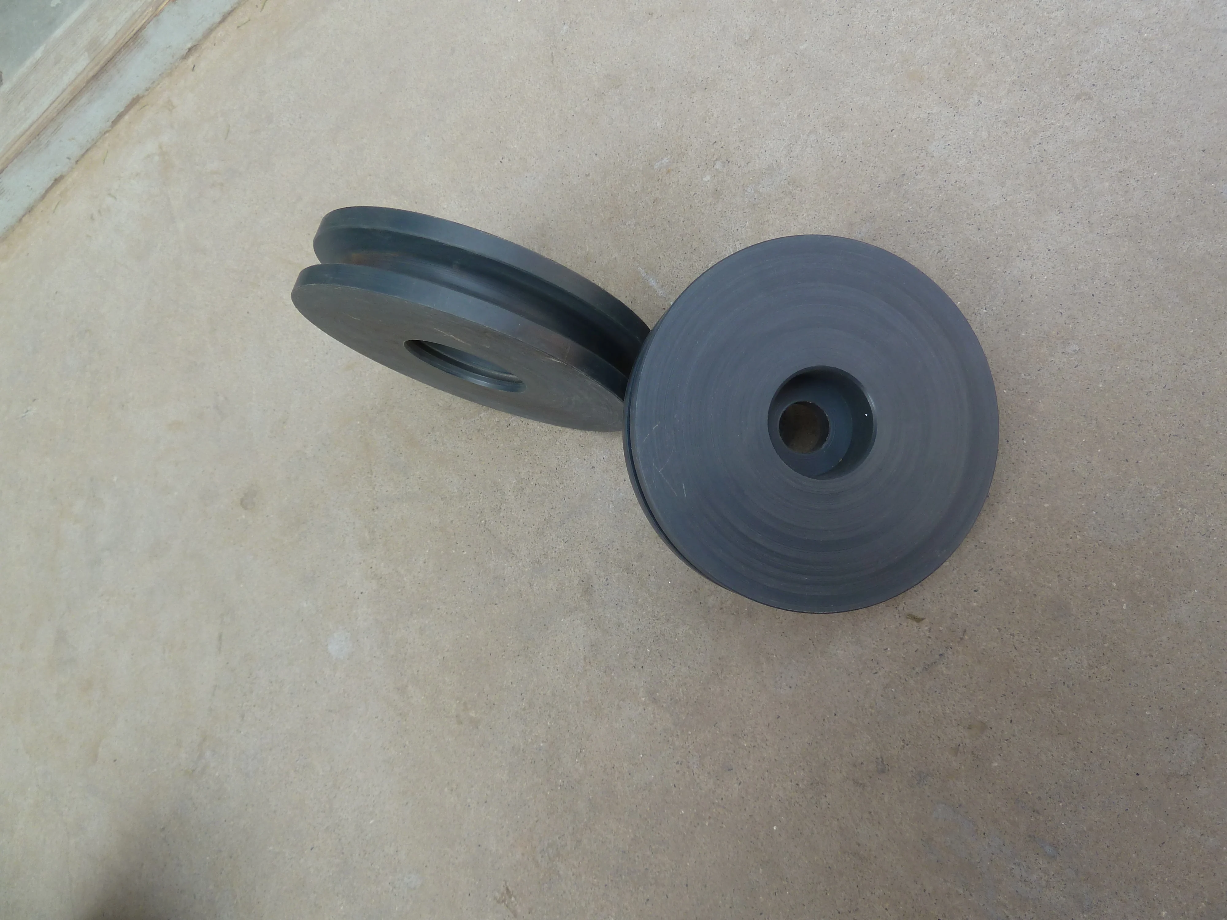 
corrosion resistant plastic pulley wheel with bearing 