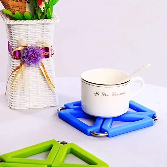 Kitchen Heat ResistantTable Dish Mat/ Silicone Insulated Hot Pads  Foldable silicone trivet mat heat resistant pot holder