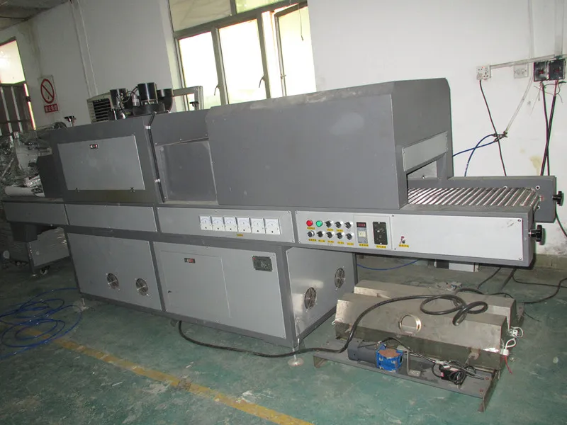
TM-UVIR UV very glossy varnish coating on toy dryer 