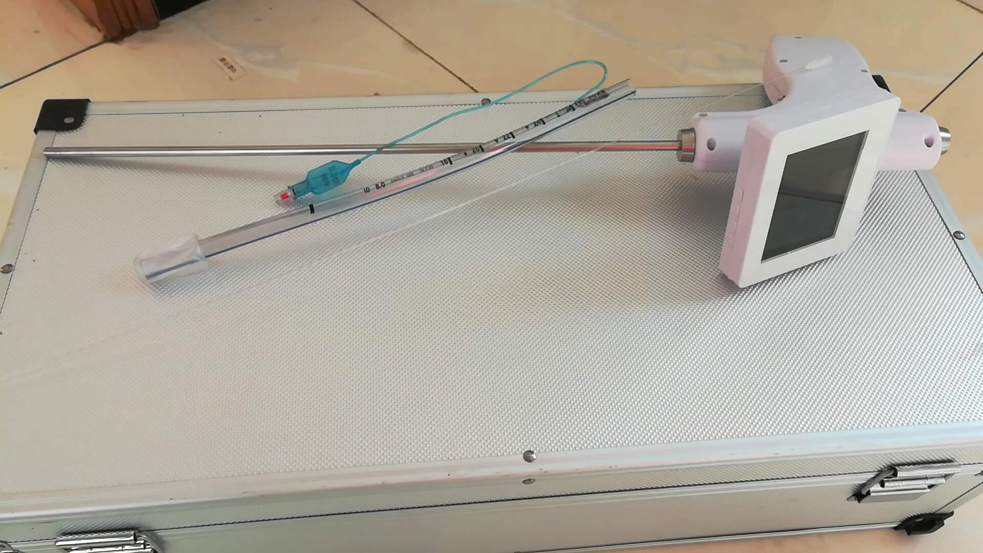 Portable cattle canine visual artificial insemination equipment / insemination gun