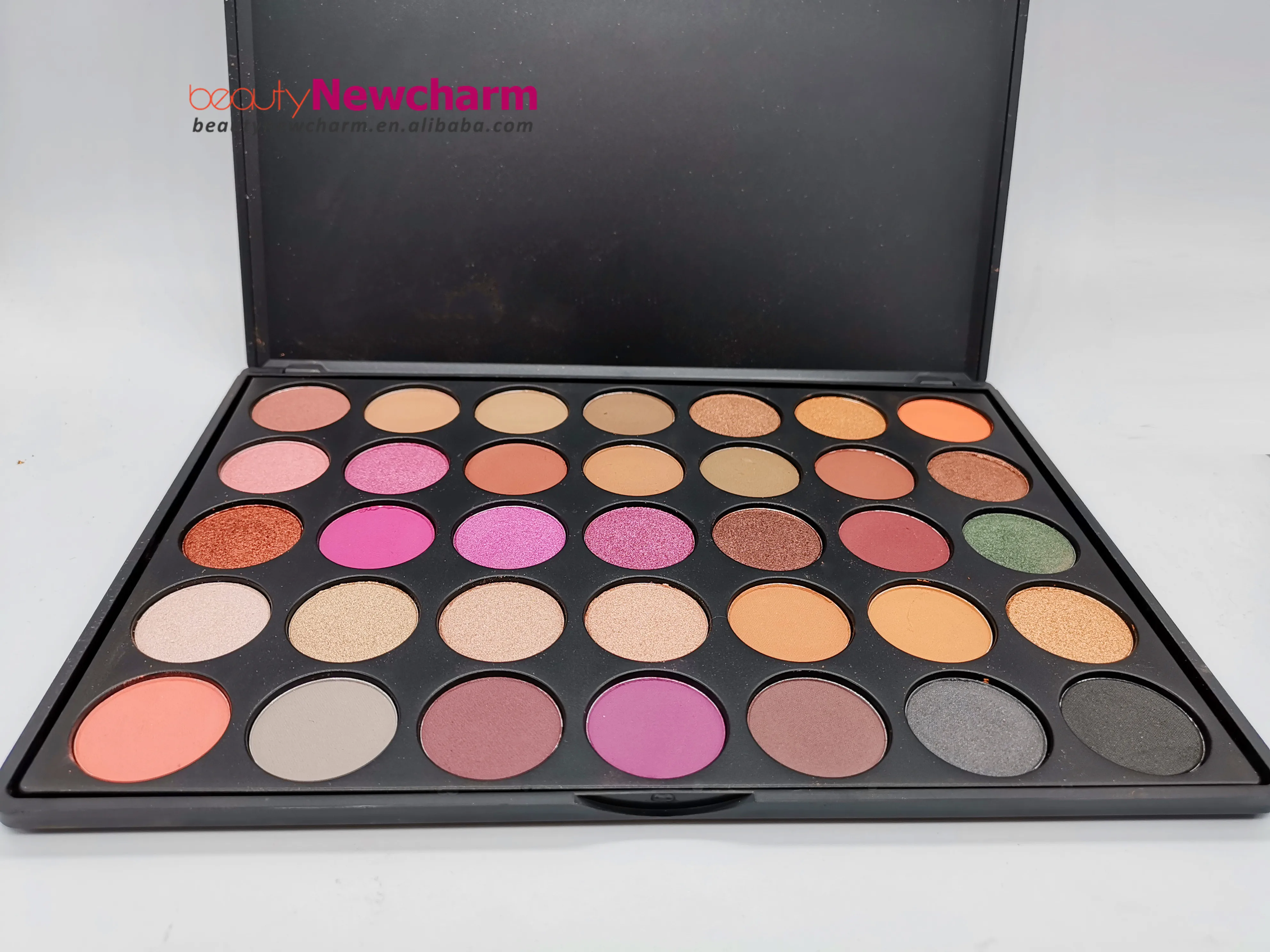
35 color highly pigmented private label eyeshadow palette Cosmetic Pigment Usage chameleon Eyeshadow Palette Pan vegan makeup 