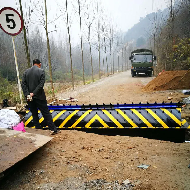 Roadway Safety Anti Terror Products Road Blocker Security Spike Traffic Road Barrier Car Stop Parking Block
