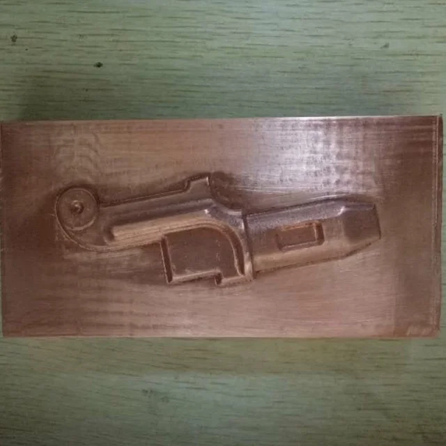 Мини Металл ЧПУ сверление гравировальный станок для алюминиевой латуни