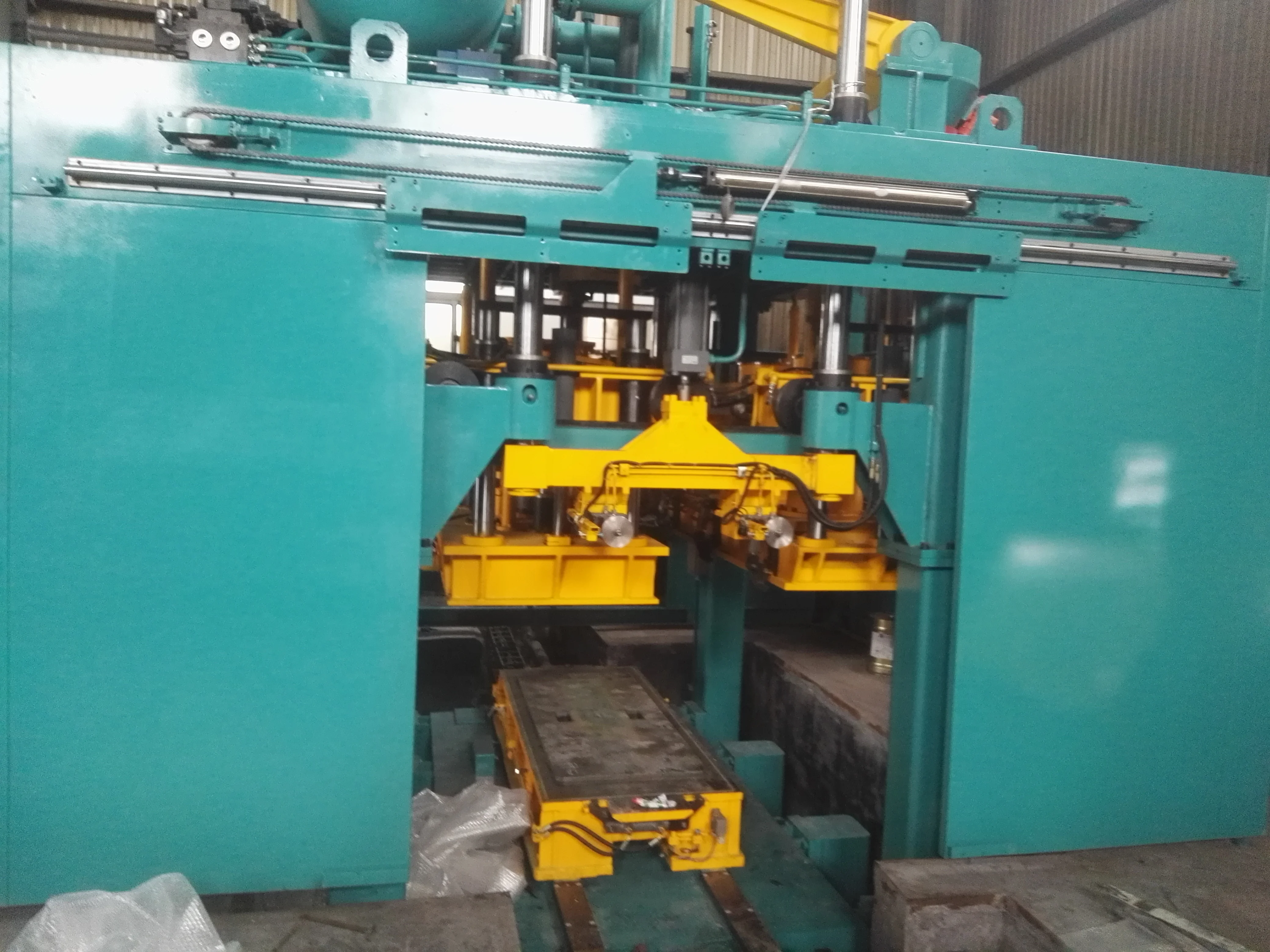 Double position Full automatic vertical/horizontal parting core shooting machine with folding screen,cold box core shooter