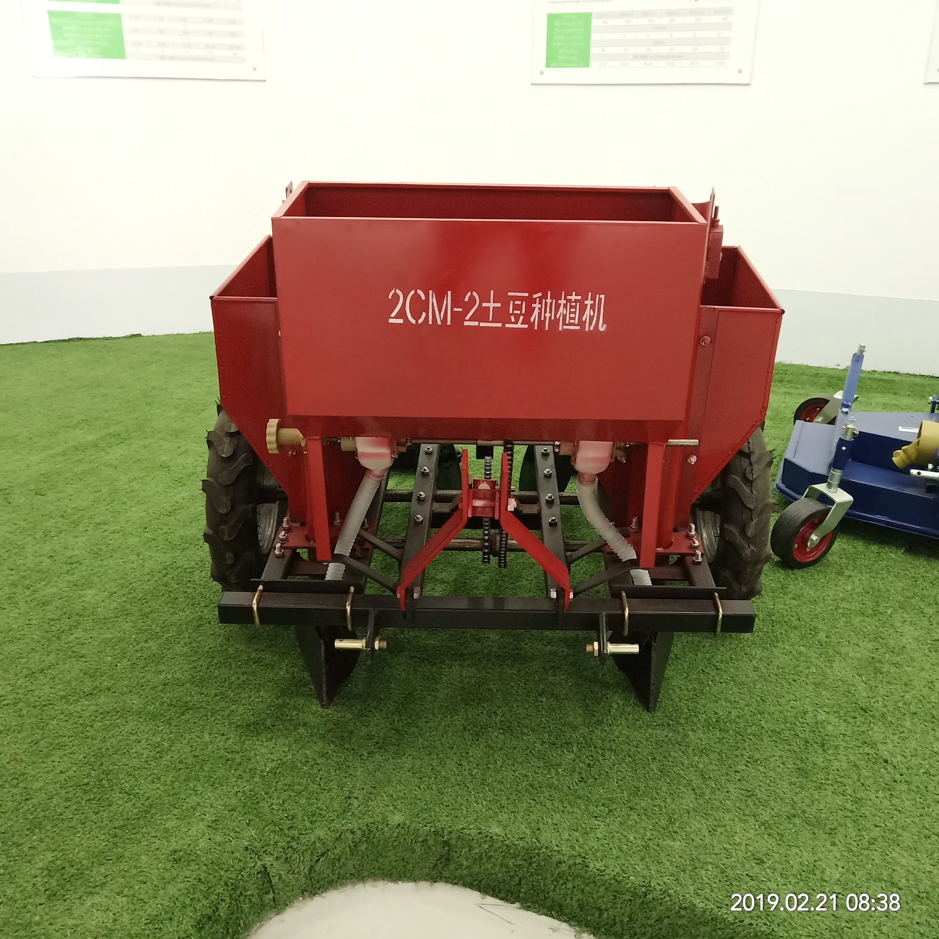 farm machinery potato planter matched with tractor for sale