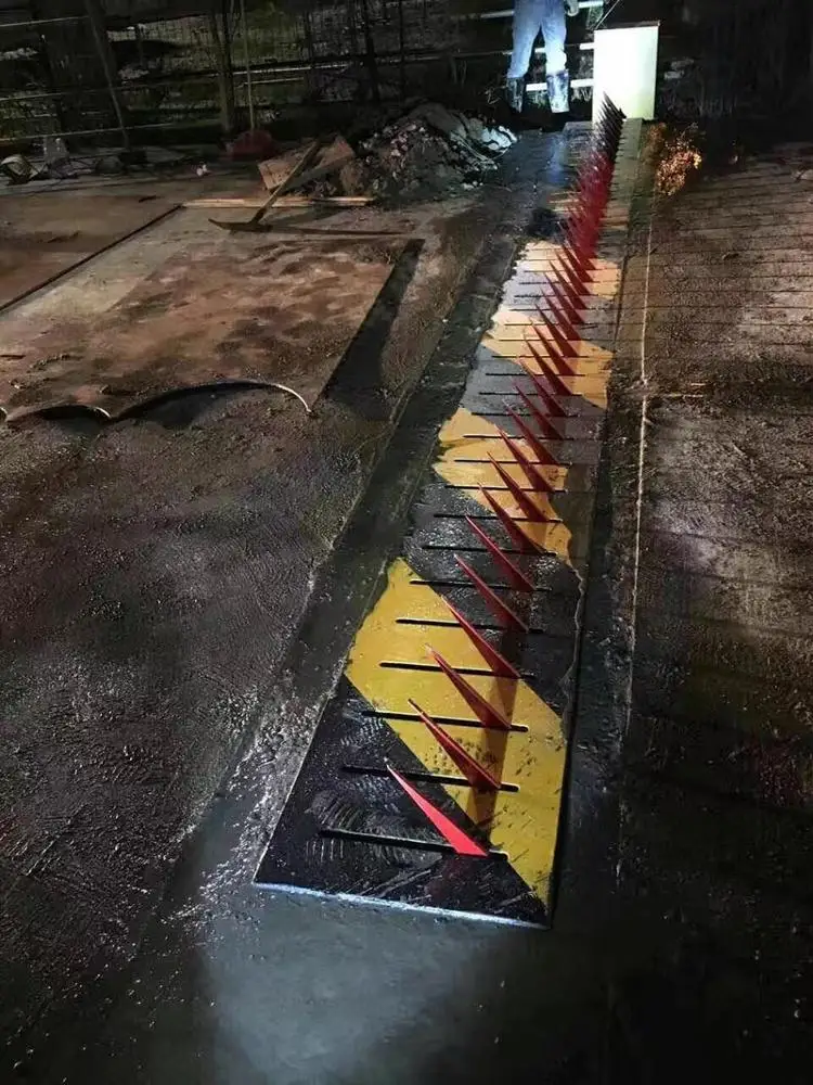 Tire inflation spike road block spiker barriers automatic outdoor road electric tyre hydraulic tire killer barricades