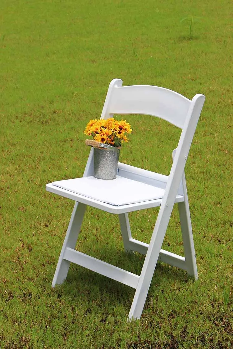 Factory direct White Stacking Plastic Folding Chair for Wedding Party