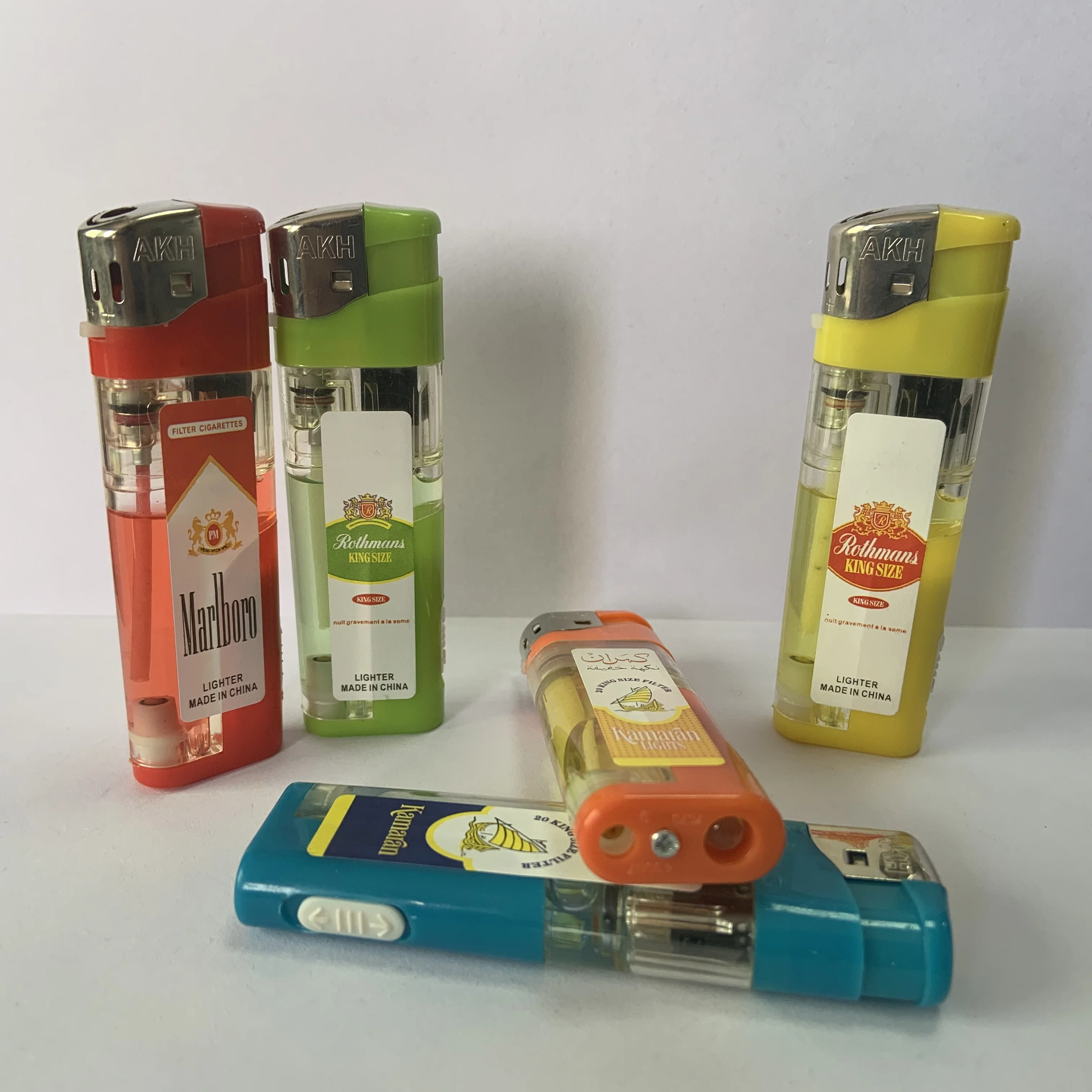 China 8.2cm Baida Lighter With Led Light