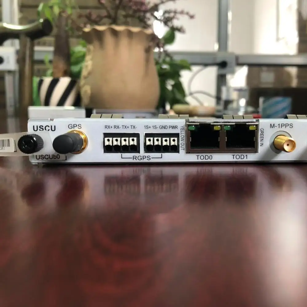 HUAWEI USCU 03020JLT Universal Synchronization Clock Unit Supporting GPS and BITS