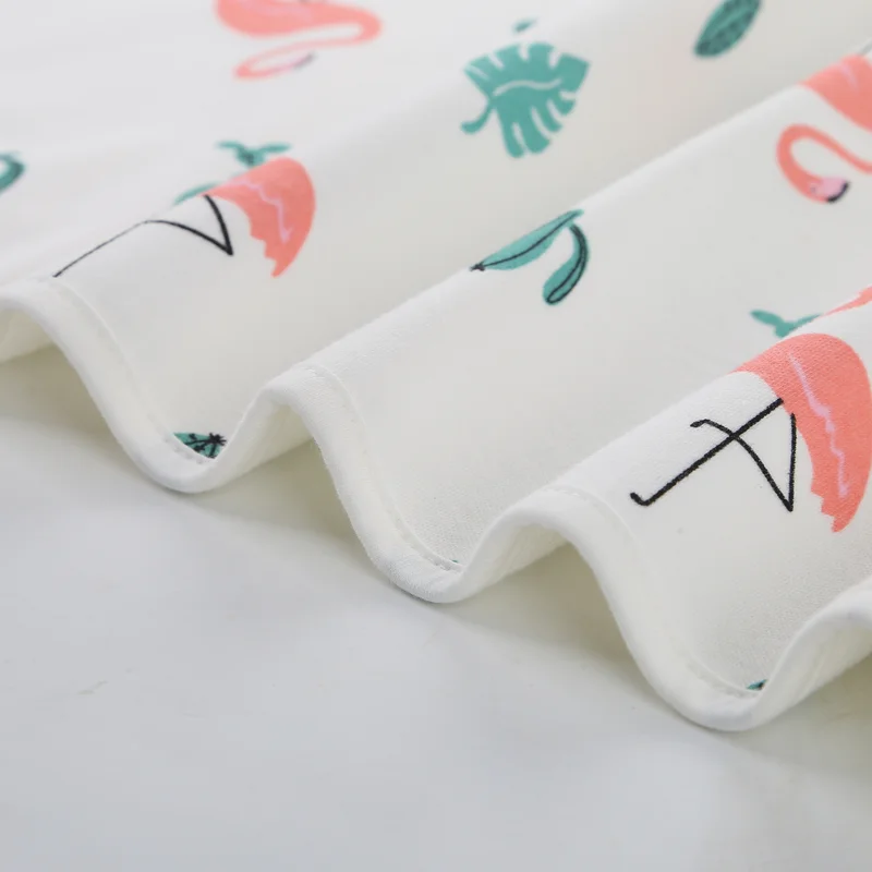 2019 Amazon hotsell Baby Urine Pad Reusable Diaper Waterproof Cotton Printed changing mat changing pad