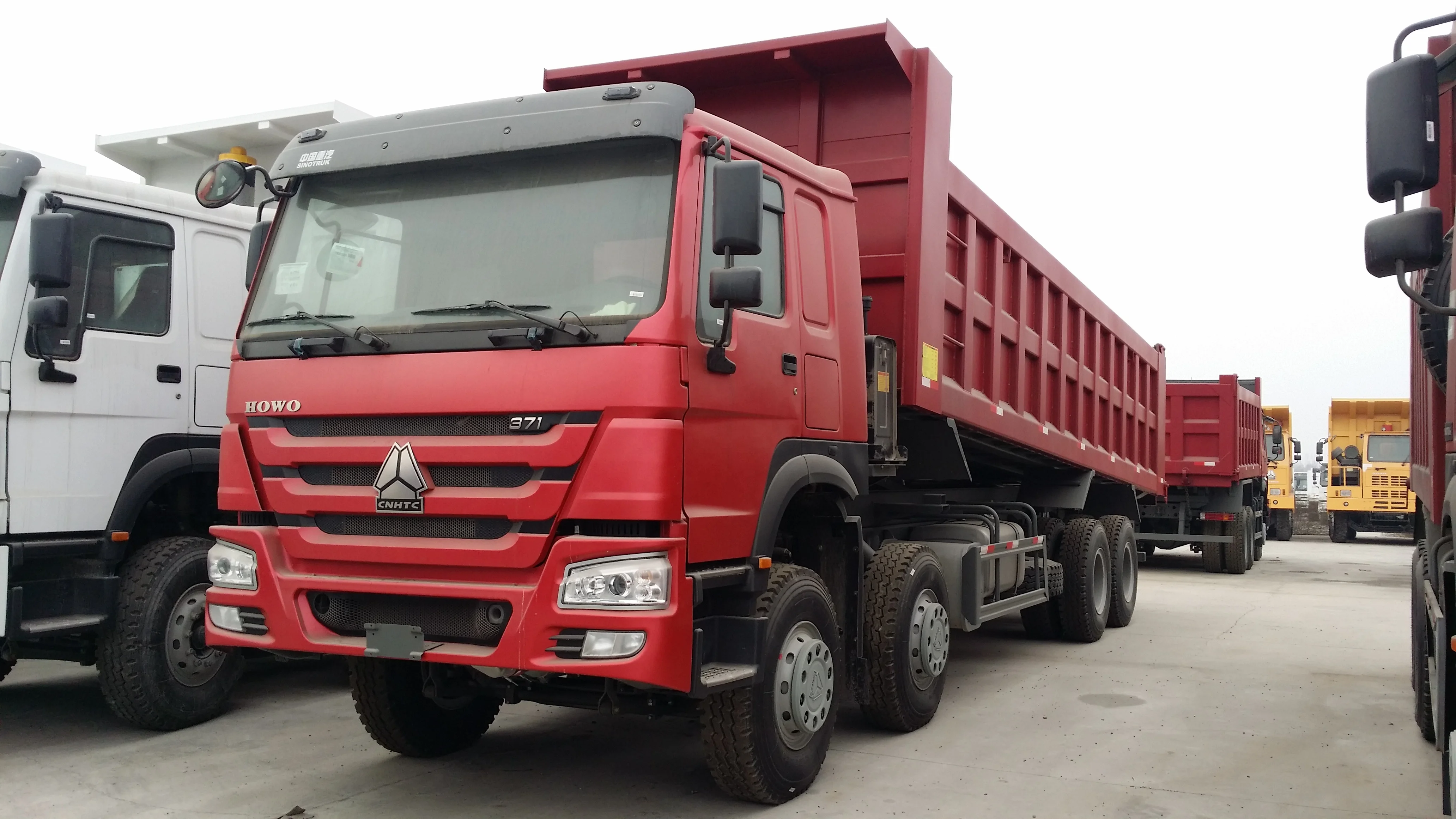 Самосвал HOWO 8x4, 60 тонн