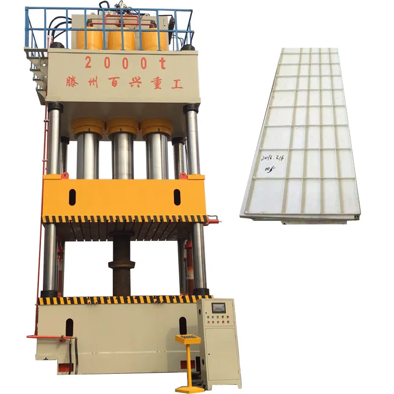 2000t SMC hydraulic press is used for integral bathroom molding