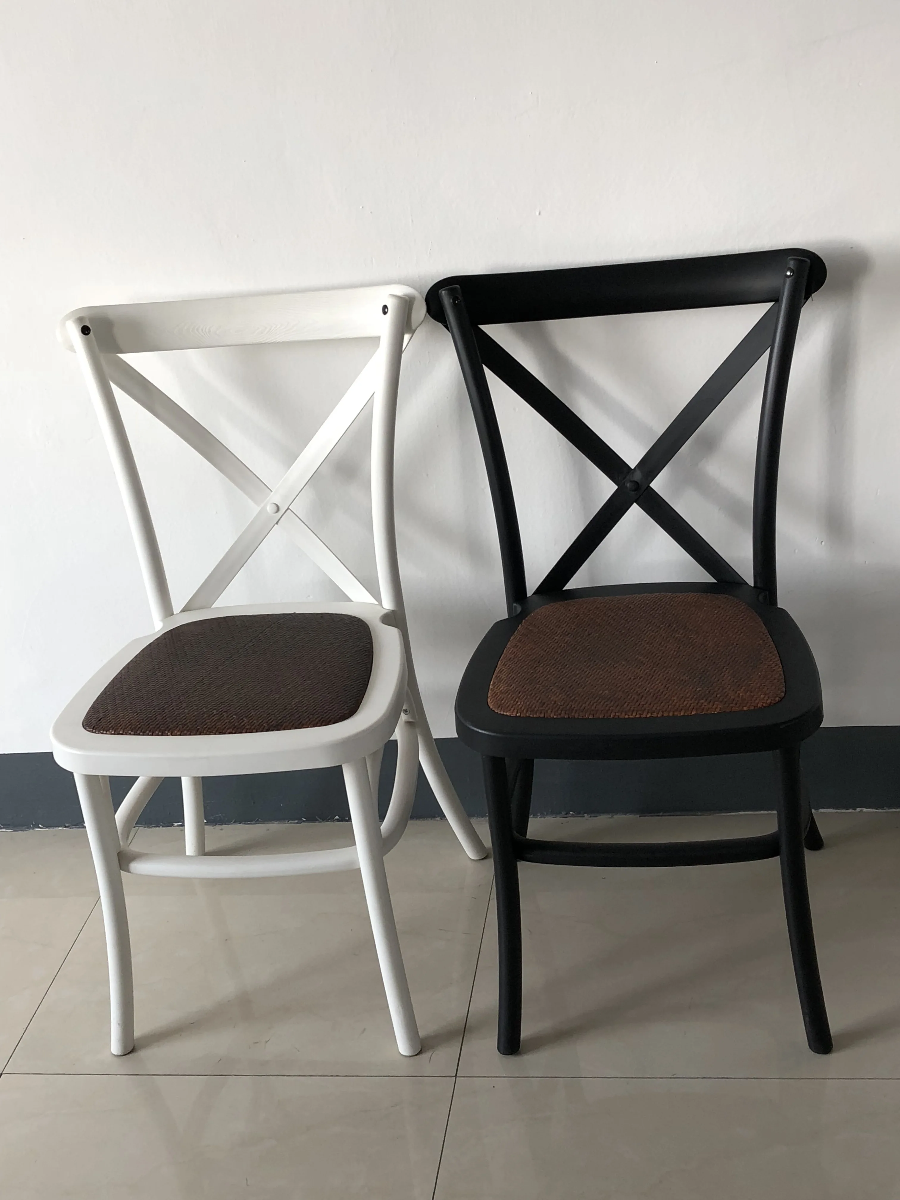 Hot Sale white/black/blue/rose gold resin chiavari monoblock chairs