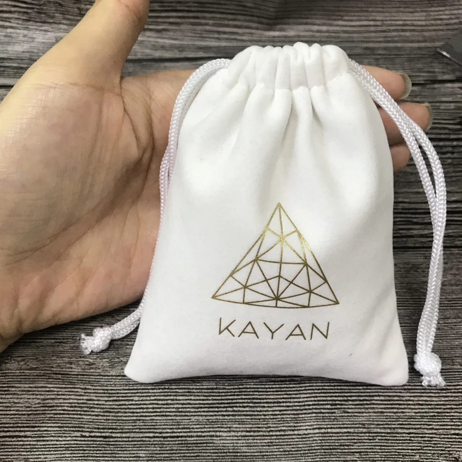 Изготовленный на заказ белый черный пакет Ювелирных Изделий Бархатный мешочек с горячим штампом Золотой логотип