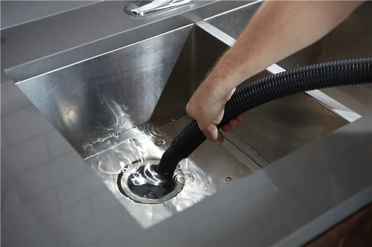 Vacmaster portable Wet Dry vacuum cleaner with large casters, balanced top handle, integrated hose+cord storage-VOC507PF