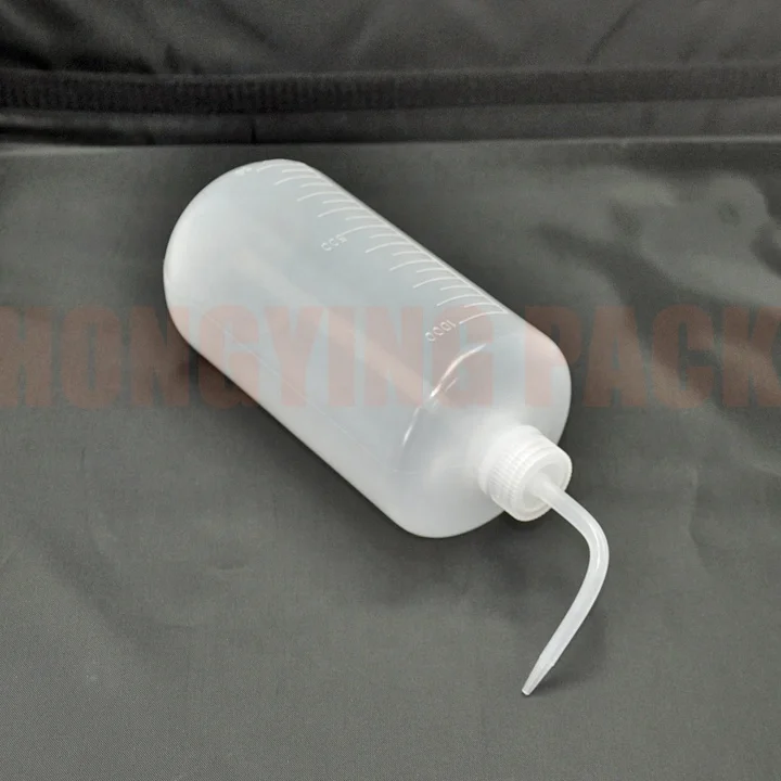 Laboratory consumables 1000 ml wash bottle