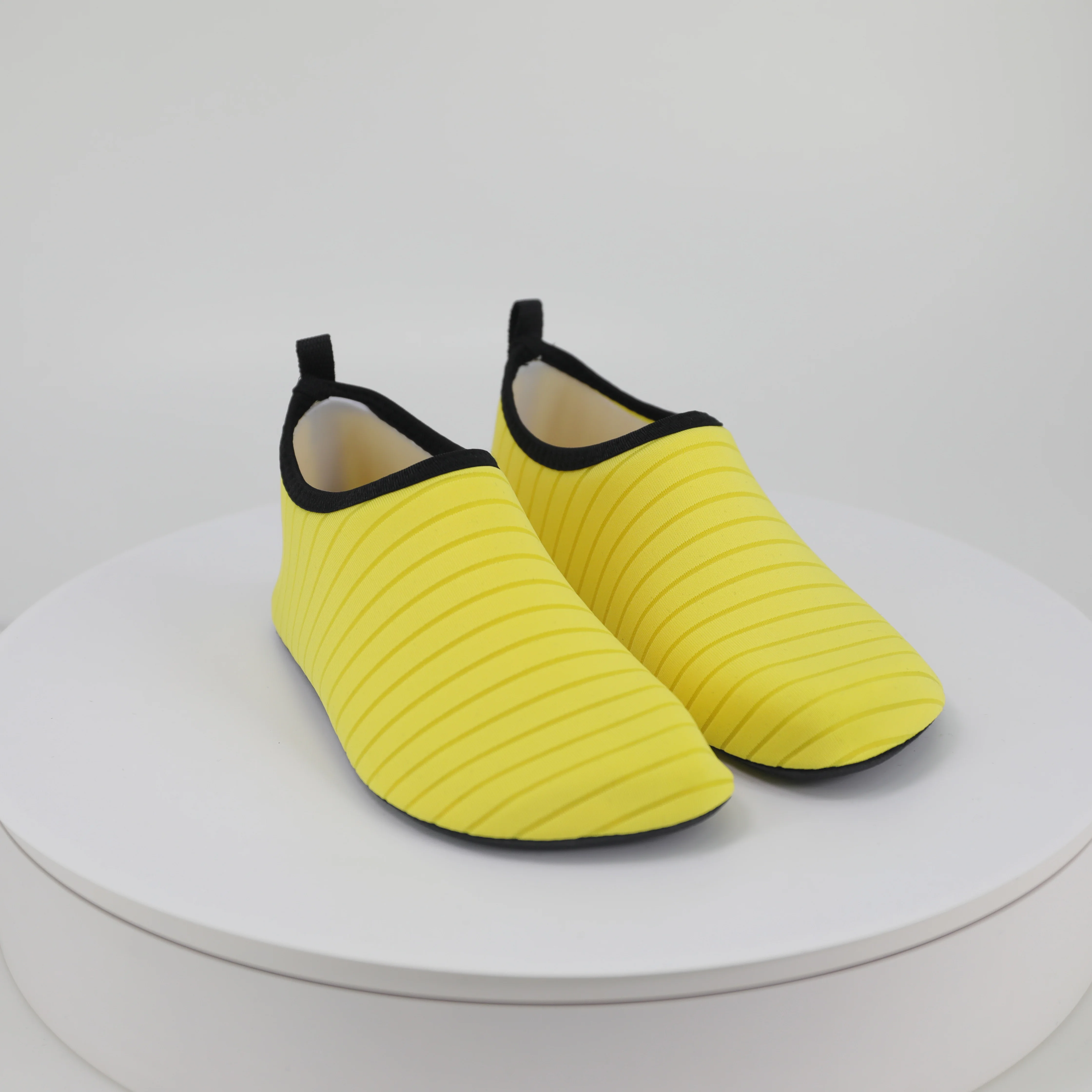 Zale 2018 Lighted Customized Children Wet Socks Swim Pool Beach Yoga Exercise Water Adults Mesh Kids Aqua Shoes
