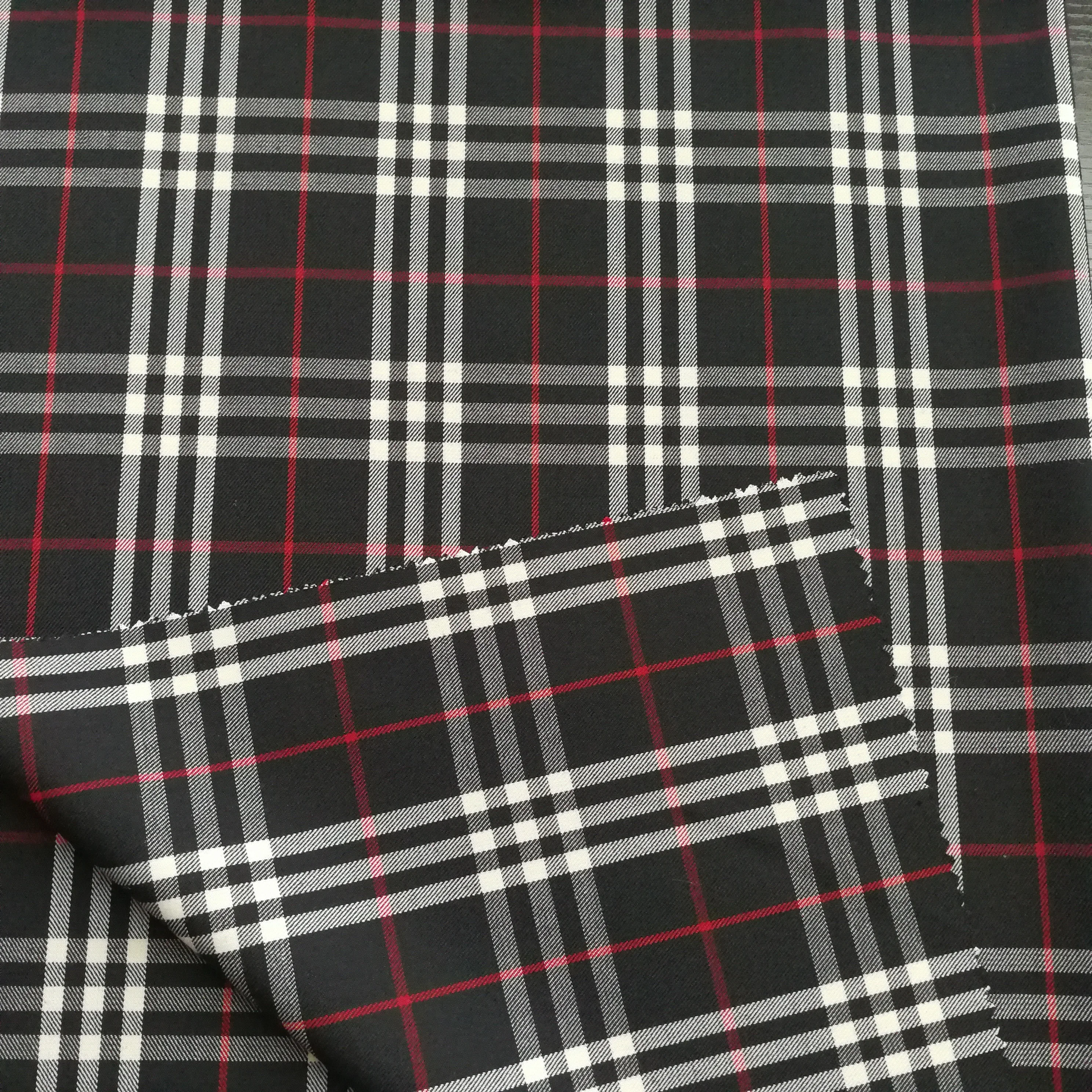 hotsale popular 30% wool black white red tartan plaid  check design worsted twill serge suit fabric cloth