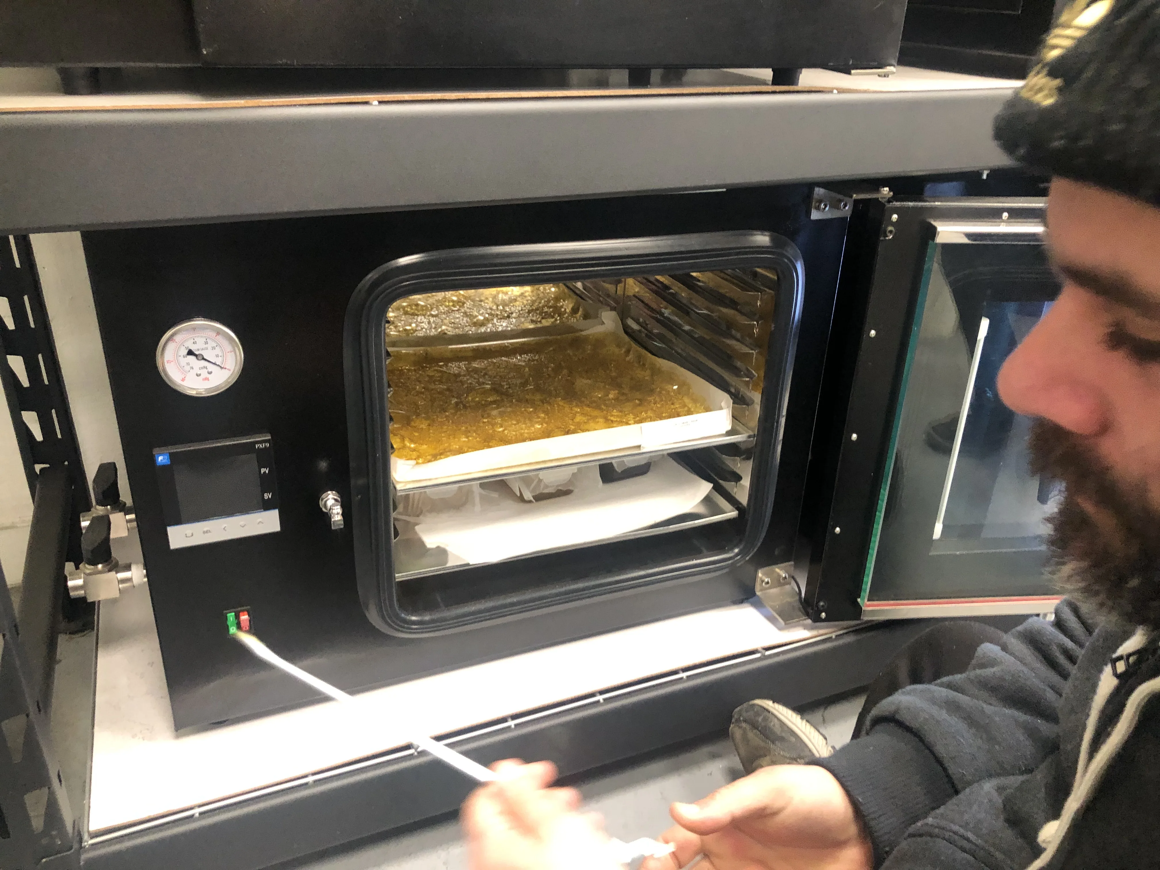 
1.9CuFt ( 9 Removal Pans )Vacuum drying oven for BHO shatter 