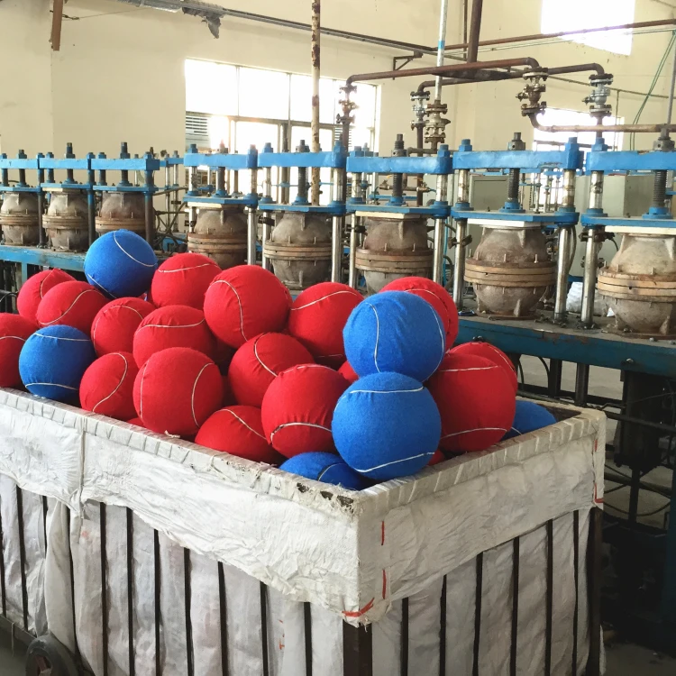 Cheap 9.5inch inflatable jumbo tennis ball for promotion