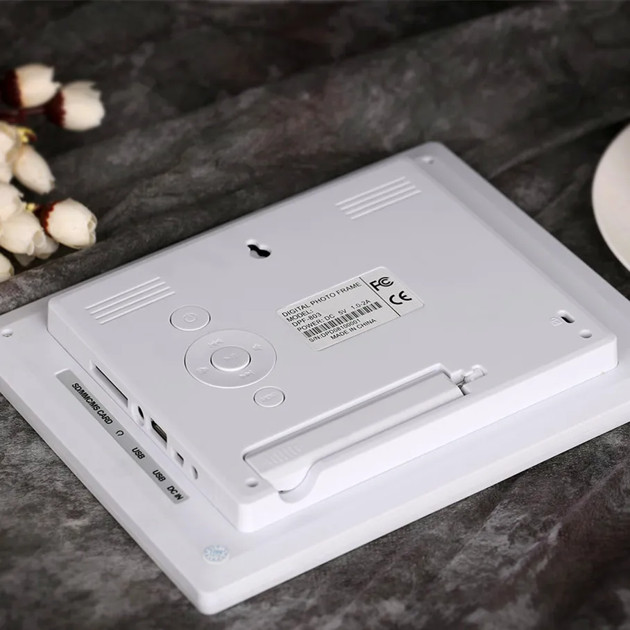 
OEM 8 inch download free mp3 mp4 digital photo frame with high resolution lcd player for gift 