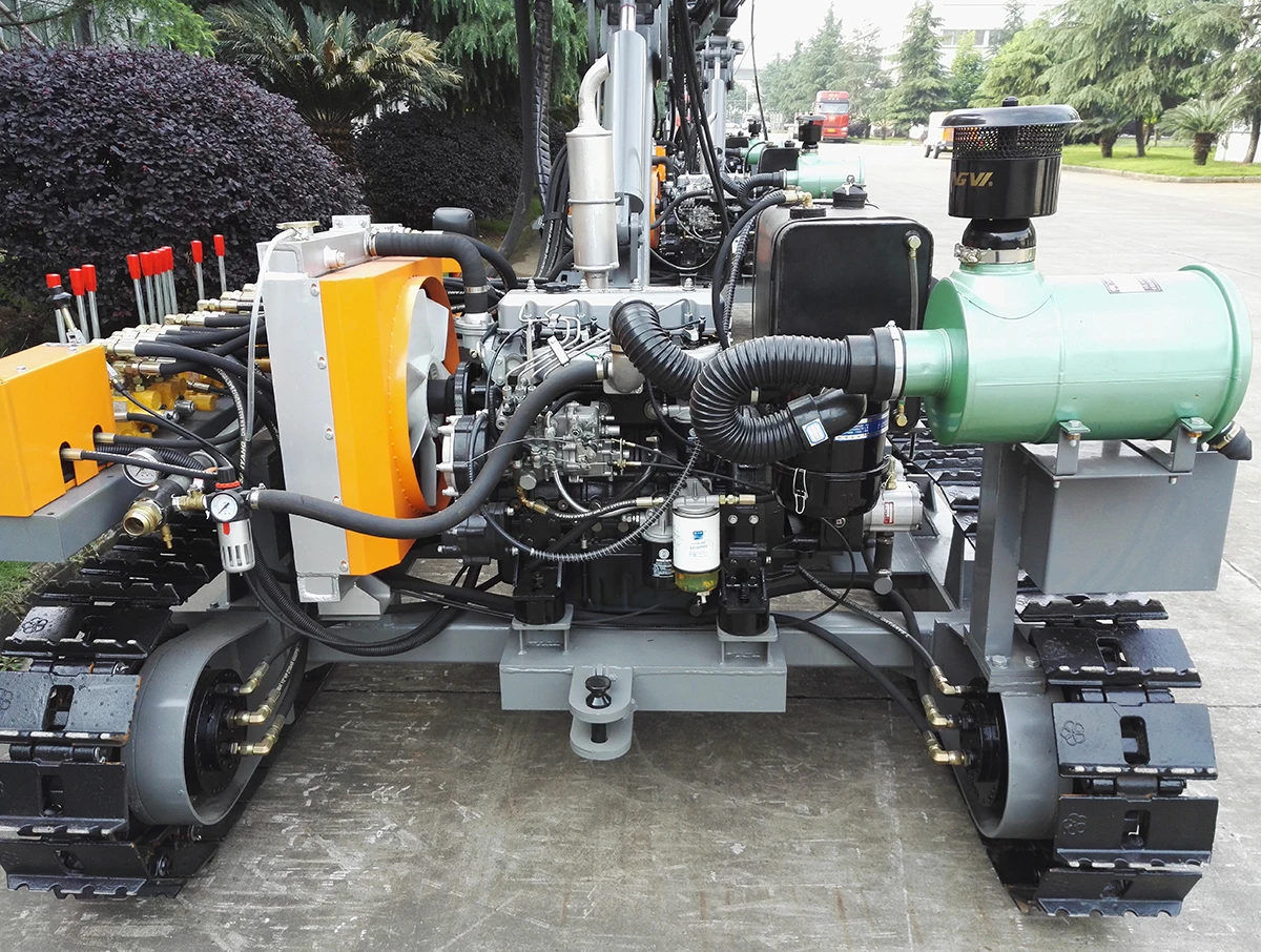 25m depth diesel crawler portable hydraulic DTH borehole separated drilling machine HC725