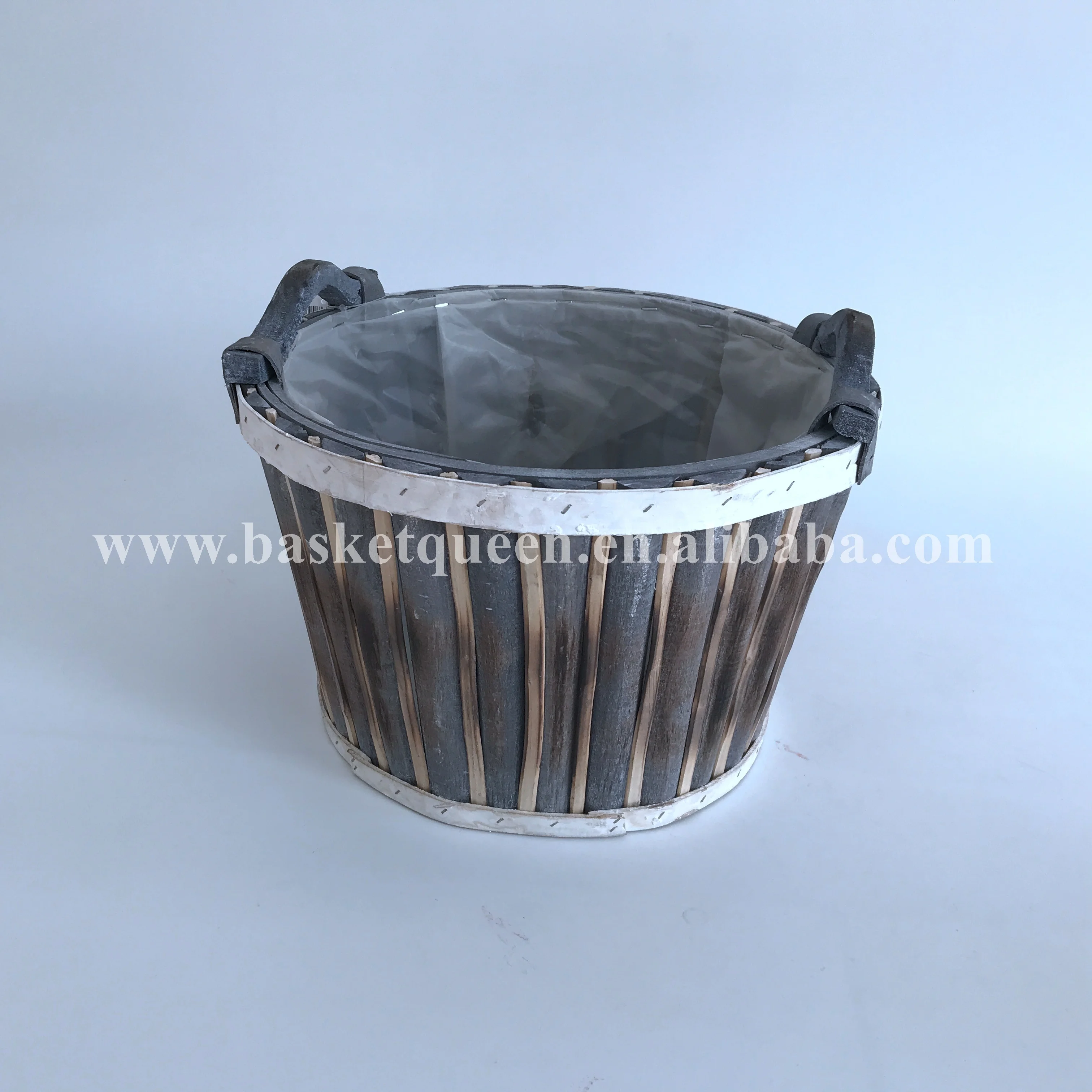 
Wholesale 100% handmade eco-friendly burn color woodchip basket with wood handle for garden panting 