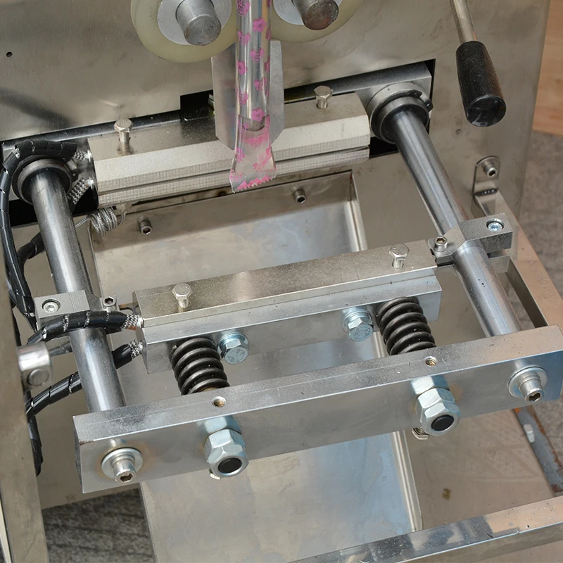 Small Satchet Ketchup Filling And Sealing Packing Machine