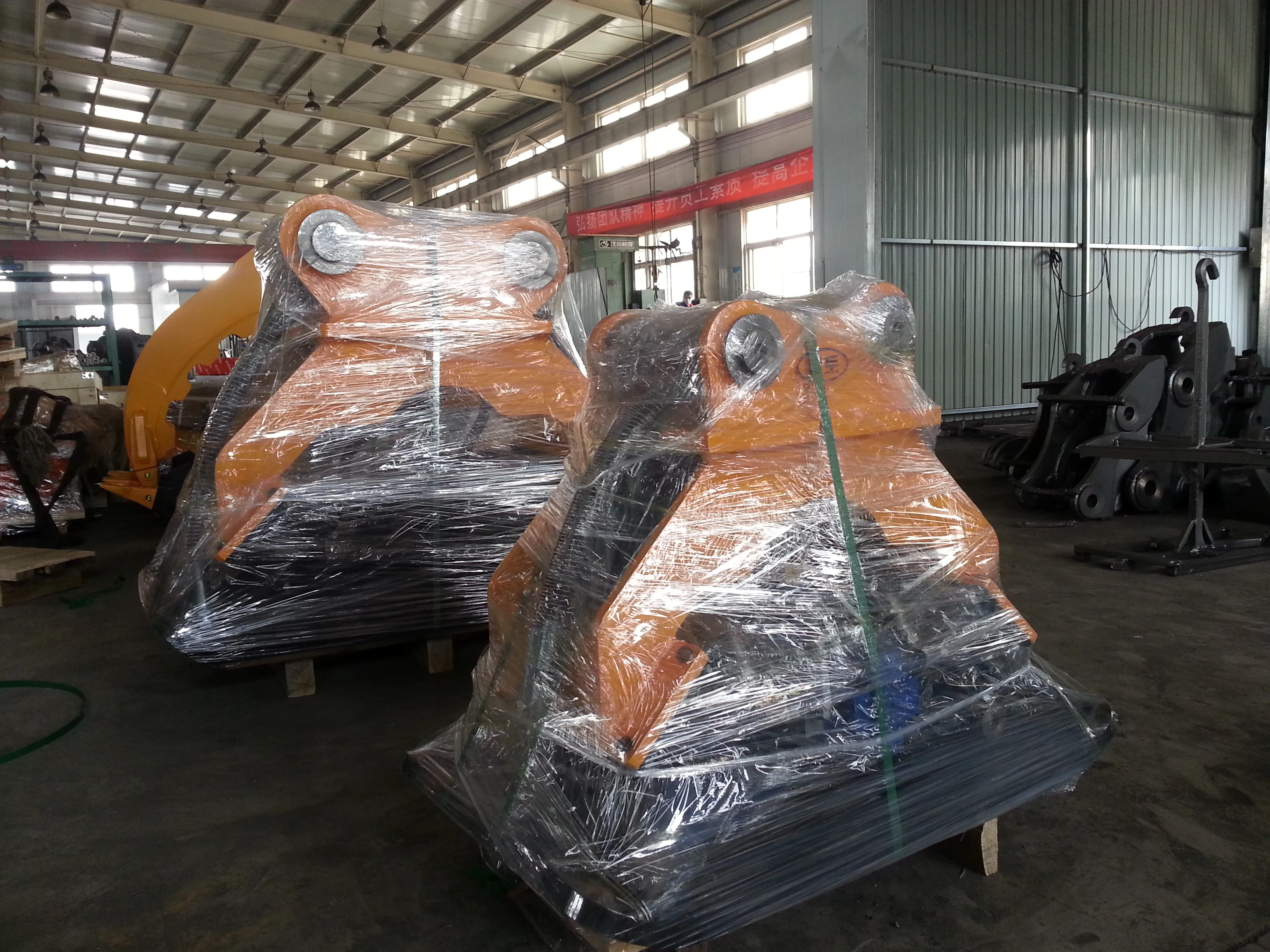 Hydraulic Vibration Plate Soil Road Compactor for Excavator