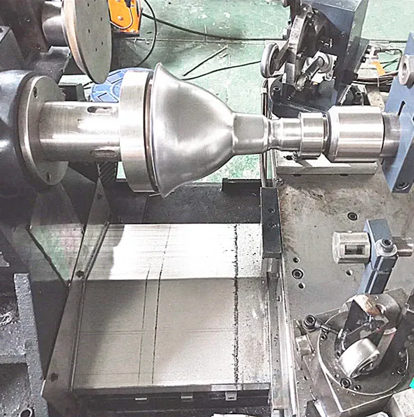 Turning Metal Sheet Spinning Machine