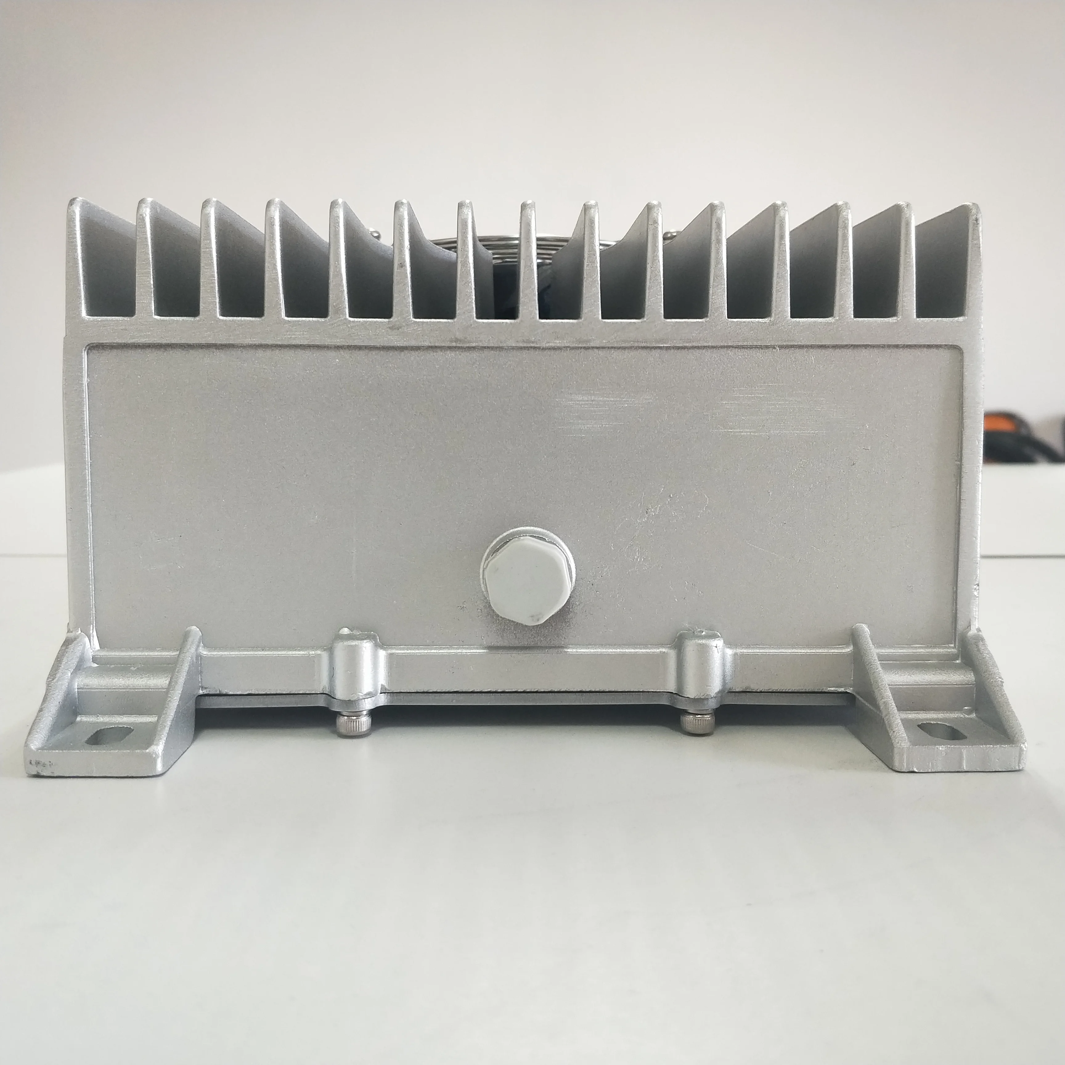 CAN-bus controlled on board 3.3KW electric car charger