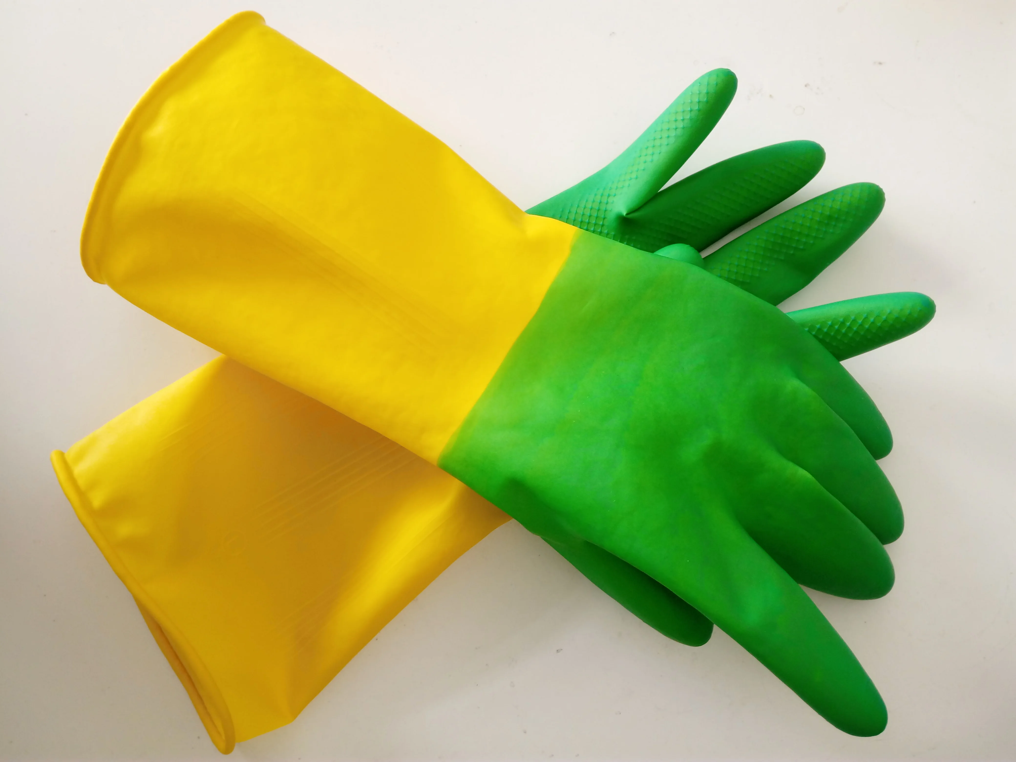 Green and yellow bi-color gloves household cleaning rubber gloves