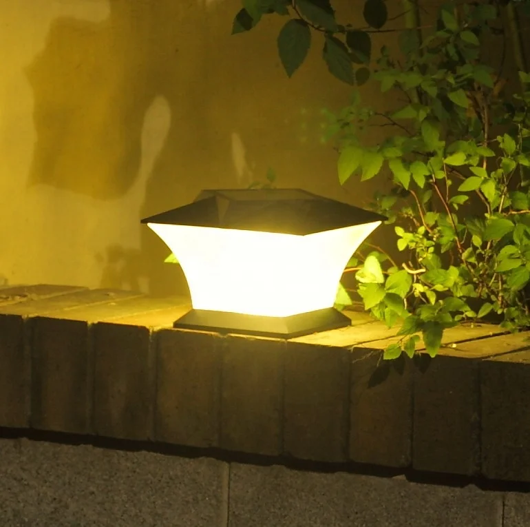 2021 Hot Sale Newest LED Pillar Light Outdoor IP65 Waterproof Courtyard Bollard Light Solar Powered Garden Post Lights