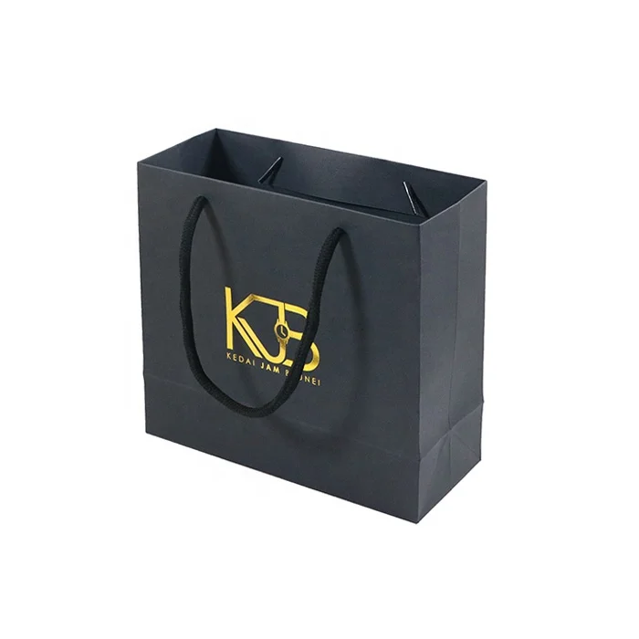
Экологичный черный картонный бумажный пакет с золотой печатью горячего тиснения для упаковки ювелирных изделий  (60811338095)