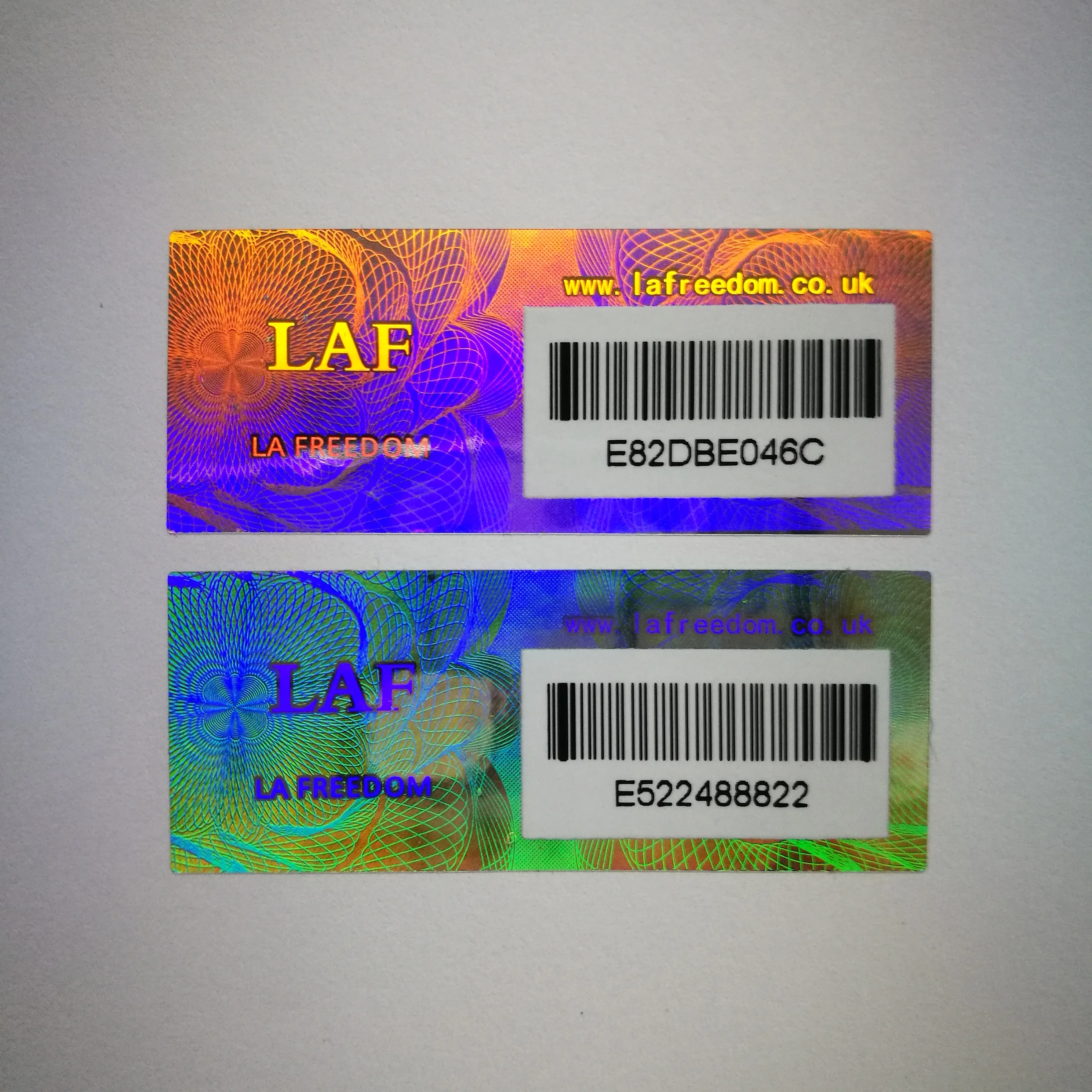 Good quality custom running serial number 3D hologram anti-counterfeit sticker with code