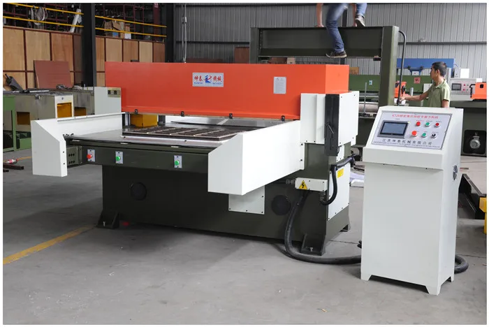 Автоматическая ЧПУ die вырубной пресс/кожа резки