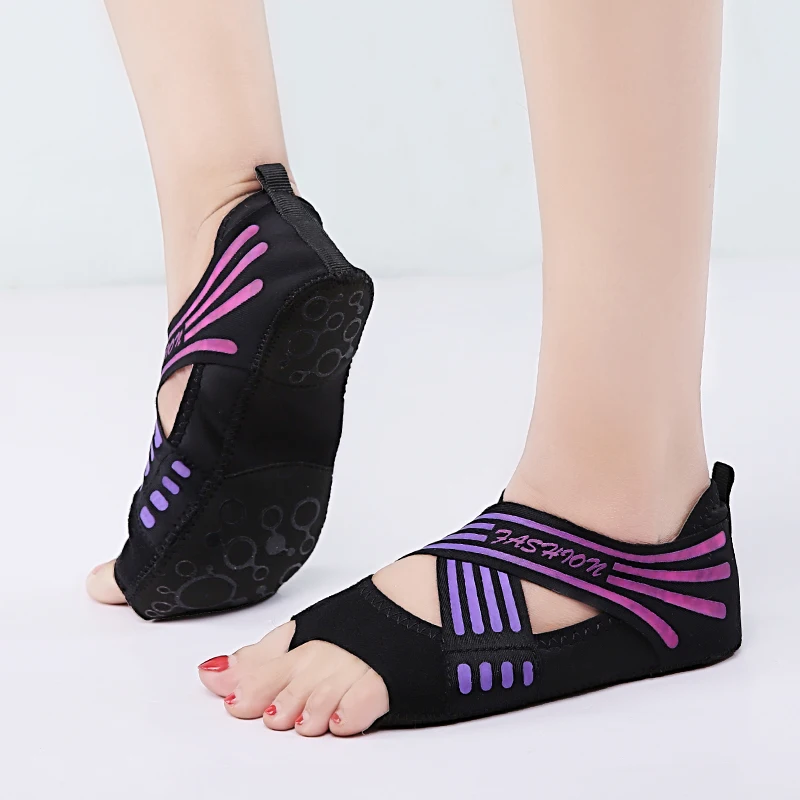 
Yoga Socks for Women Non-Slip Grips Pilates Barre dance socks for Women Barefoot Workout 