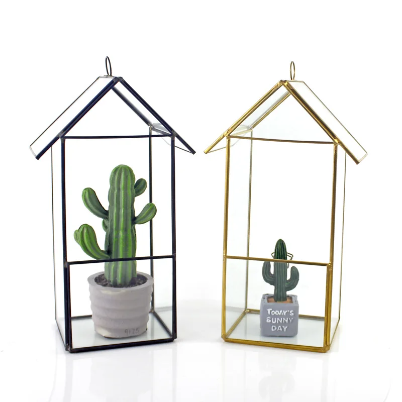 Tabletop Brass Frame Glass House Terrarium for Air Plant and Succulent Plant Display