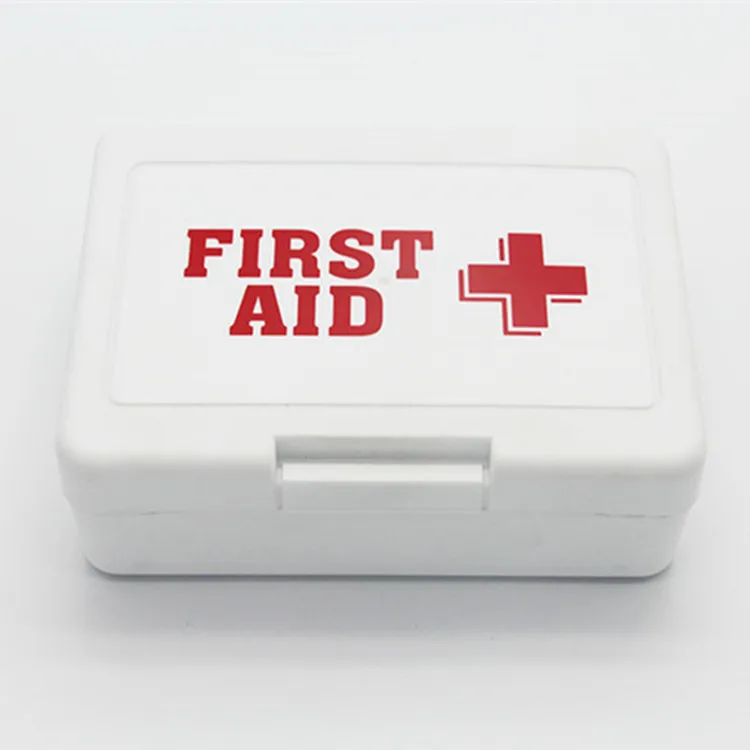 Новый пустой пластиковая коробка скорой помощи