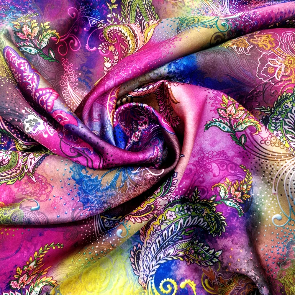 Factory custom paisley printing clothing fabrics