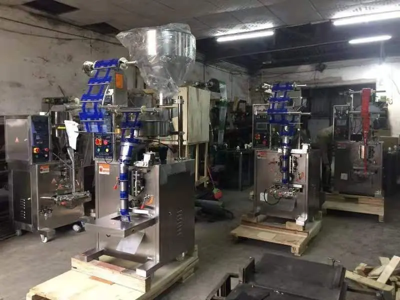 Vertical packing machine automatic grain pouch packing machine for snack/candy/bean