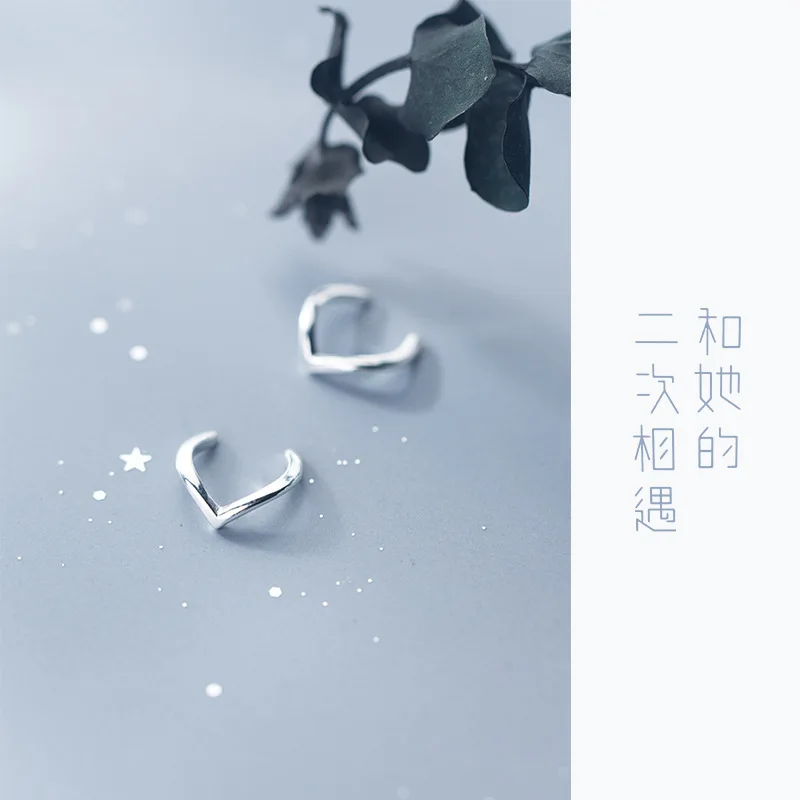 Wholesale Genuine 925 Sterling Silver Simple V-shaped Pierced Stud Earrings For lady Gifts