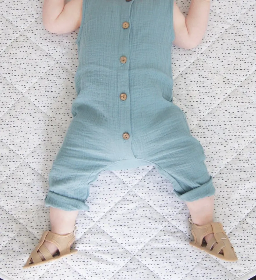 Baby Boy Romper Wholesale New solid bodysuit Simple Sleeveless Siamese baby clothes toddler clothing 163TP0628