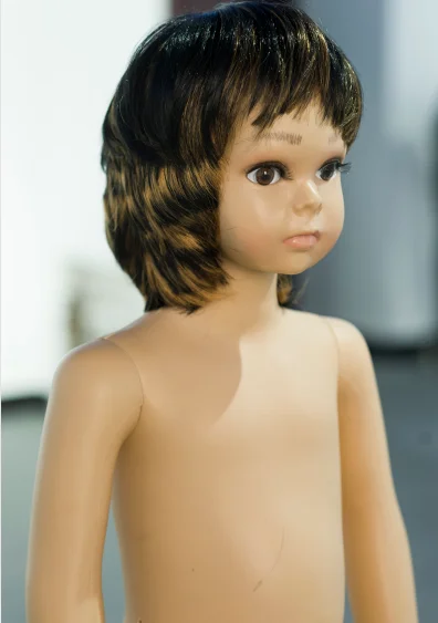 Display plastic full body PE skin color child mannequin realistic mannequin head for wigs