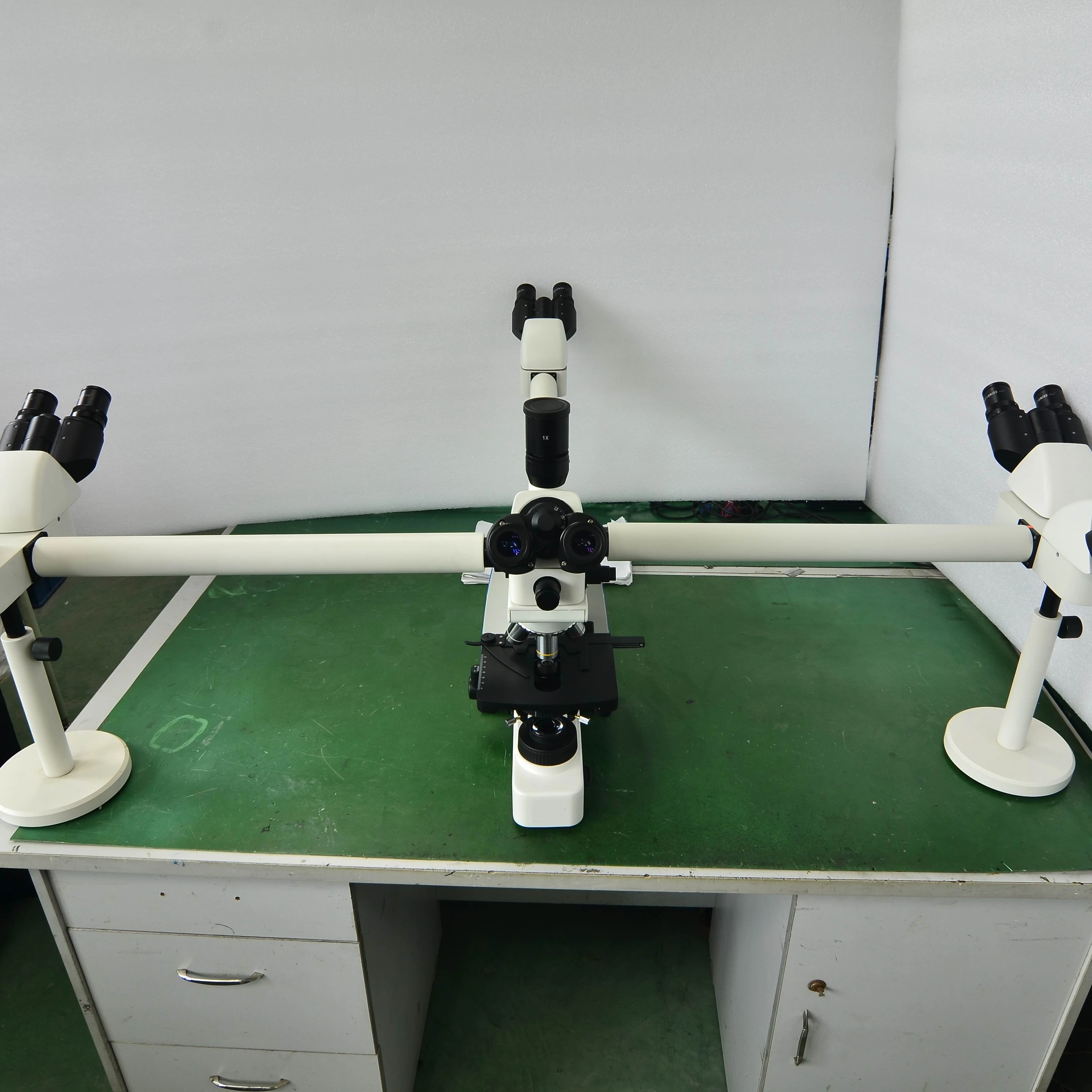
ESW SW200i Five-Person Viewing Microscope(three/five/ten people viewing device is optional) 