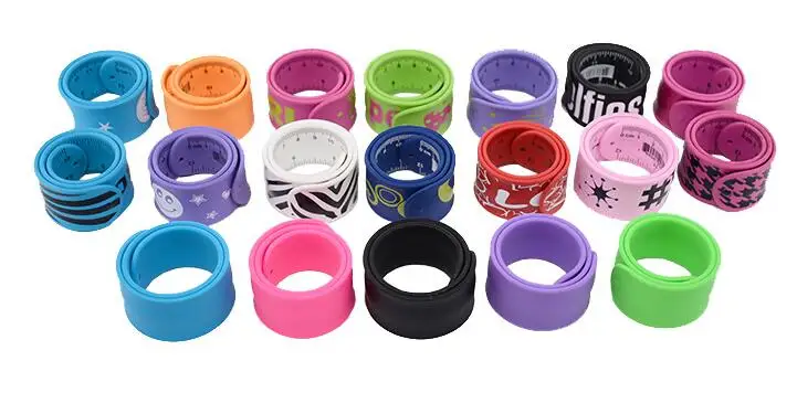 Factory Wholesale Silicone Pat Circle Clap Snap Ring Wrist Strap Toy Bracelets Promotional Gift Ruler