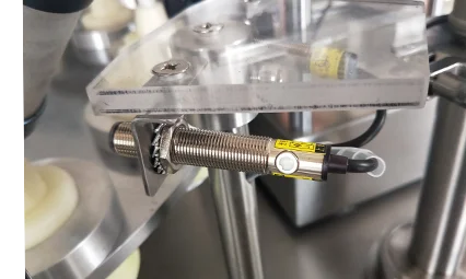 Automatic facial cleanser tube cosmetic tube filling and sealing machine