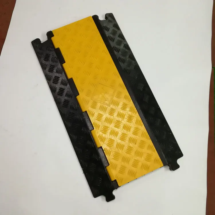 Zhejiang завод 2/3/5 канала желтый и черный резиновый кабель протектор