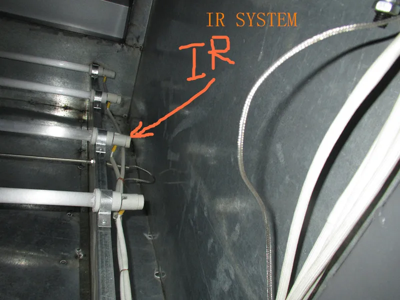 
TM-UVIR UV very glossy varnish coating on toy dryer 