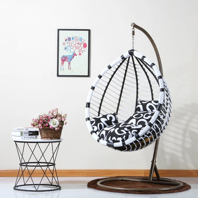 2022 factory wholesale high quality Rattan Patio hanging swing chair in indoor